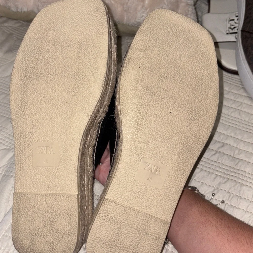Zara Black Cross-Strap Espadrille Slides - Picture 3 of 4